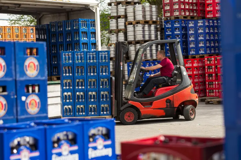 content-sortiment-alkoholfrei-mineralwasser-fuer-transport-laden